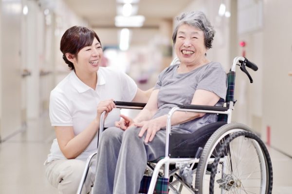 Dịch vụ chăm sóc người cao tuổi toàn diện