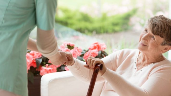 cham-soc-nguoi-parkinson